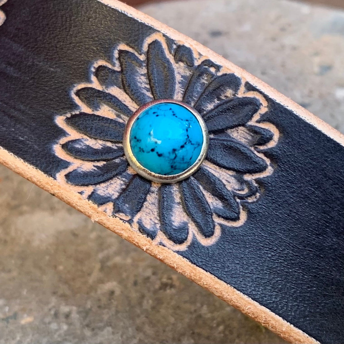 Black Leather Dog Collar: Daisies and Turquoise Stone Rivets