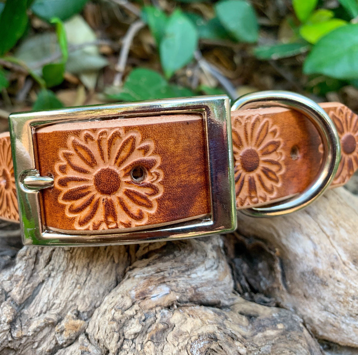 Floral leather dog collar: handmade collar with studs