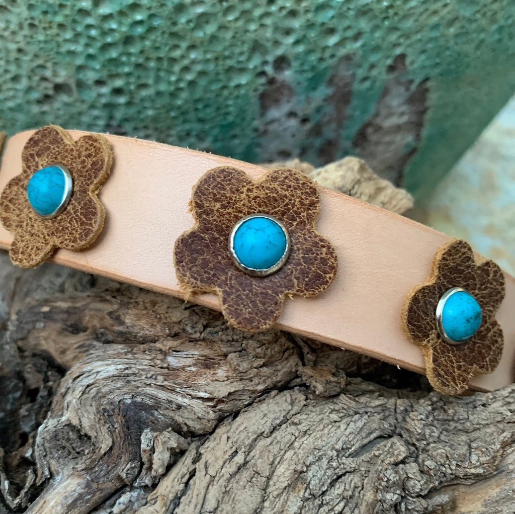 Pretty brown flower dog collar with turquoise stones.