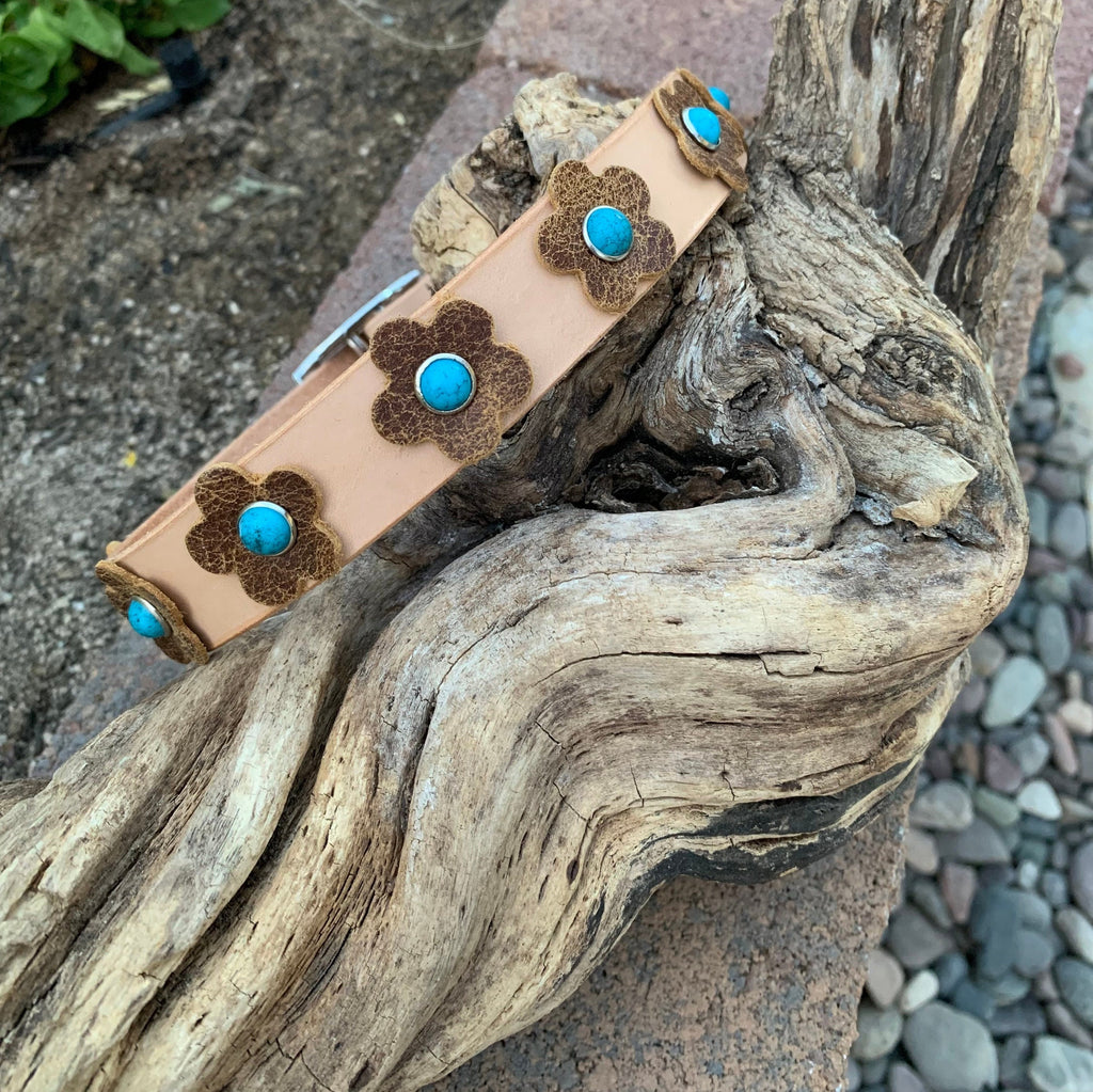 Pretty brown flower dog collar with turquoise stones.