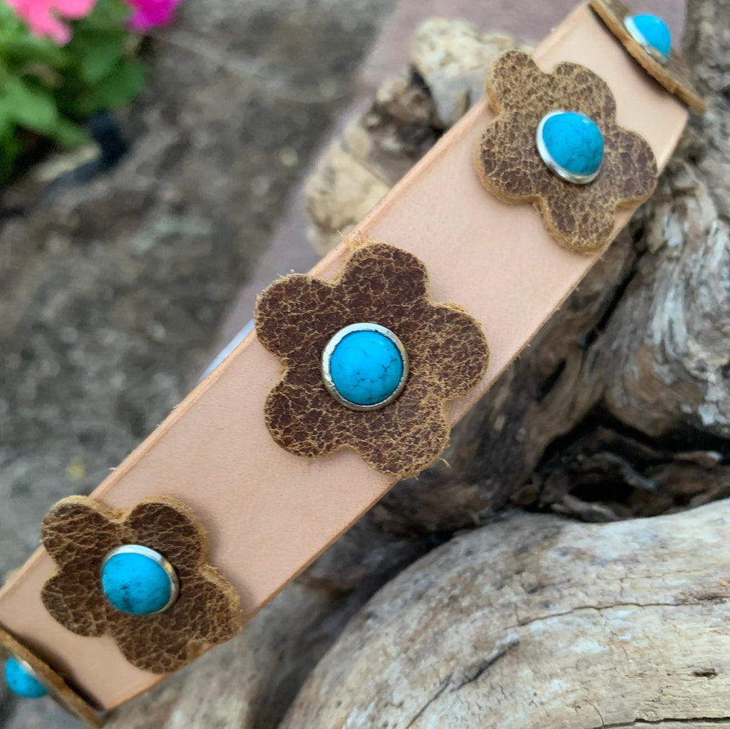 Pretty brown flower dog collar with turquoise stones.